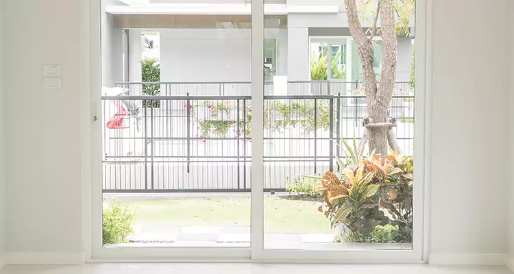Balcony Screen Door Repair in Tamiami, FL