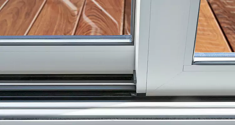 Patio Doors Leaking Water Issue Repair Services in Tamiami, FL