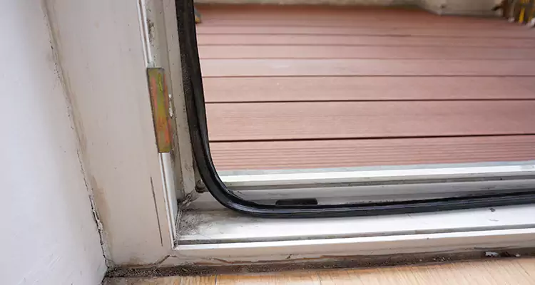 Why Choose Us for Leaking Sliding Glass Door Repair in Tamiami, FL?