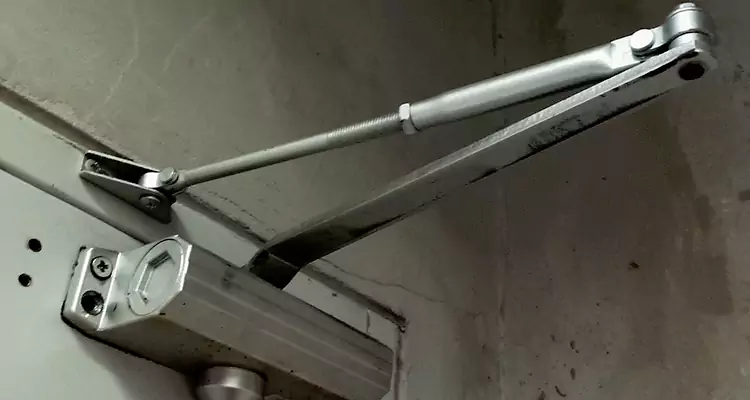 Door Closer Parallel Arm Installation in Tamiami, FL