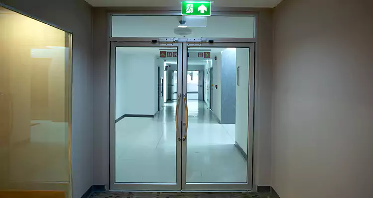 Emergency Glass Door Repair in Tamiami, FL