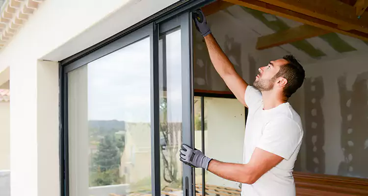 Patio Glass Panels Repair in Tamiami, FL