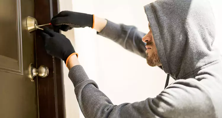 Emergency Motel Lock Repairs—Available 24/7 in Tamiami, FL