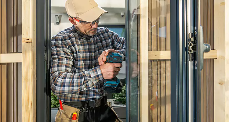 Top-Rated Patio Door Handle and Lock Repair Service for Homeowners in Tamiami, FL
