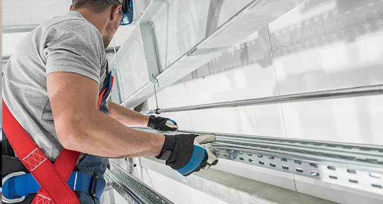 Glass Balcony Railing Replacement in Tamiami, FL