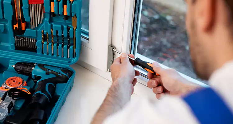 Mirrored Sliding Doors Replacement Expert in Tamiami, FL