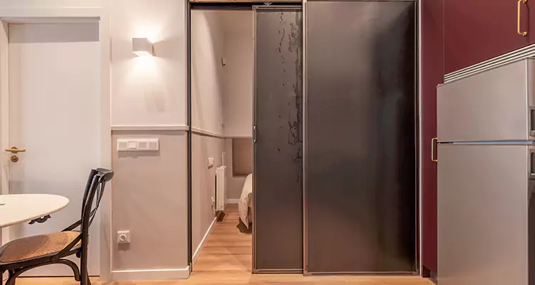 Adjust Pella Sliding Doors Not Moving in Tamiami, FL