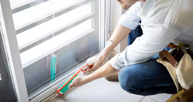 Dap Window Caulk Repair in Tamiami, FL